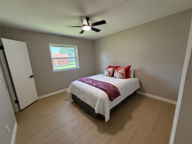 1413 Lamplighter Lane, Edgecliff Village, TX 76134