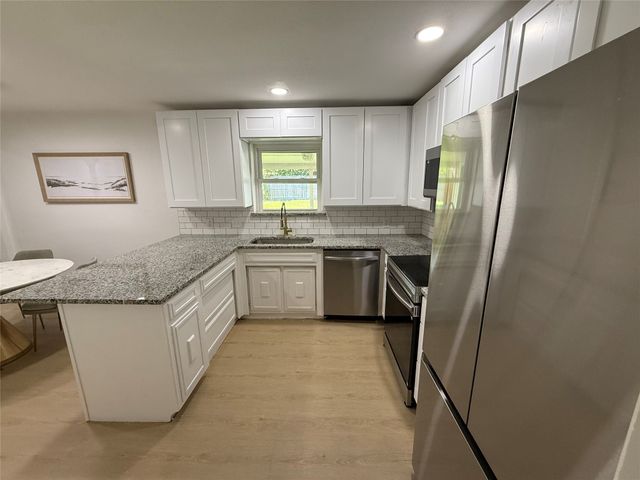 1413 Lamplighter Lane, Edgecliff Village, TX 76134