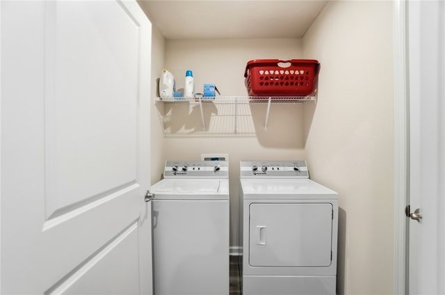 3409 Arrowwood Street, Tipp City, OH 45371