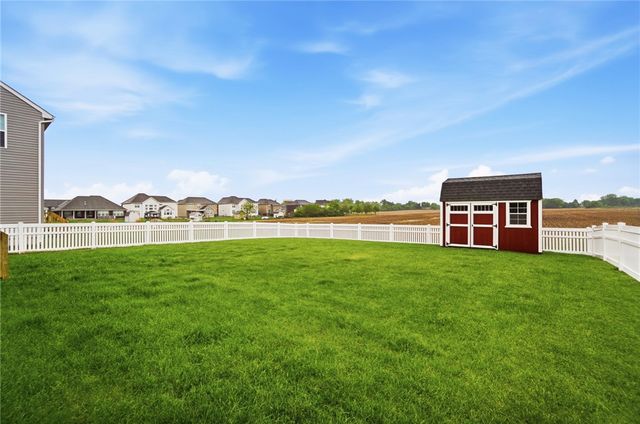 3409 Arrowwood Street, Tipp City, OH 45371
