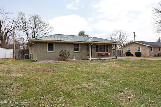 229 Douglas Ln, Shepherdsville, KY 40165