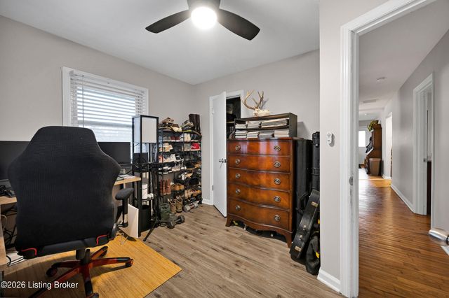 229 Douglas Ln, Shepherdsville, KY 40165