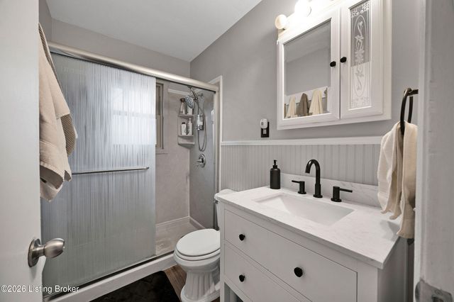 229 Douglas Ln, Shepherdsville, KY 40165