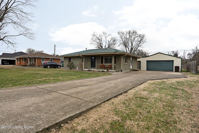 229 Douglas Ln, Shepherdsville, KY 40165