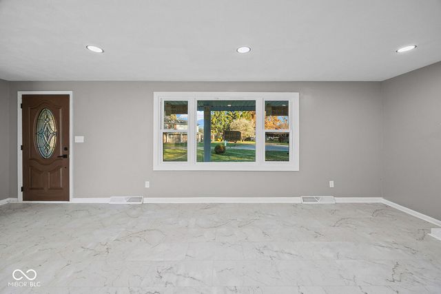 1406 Meadowbrook Court, Lafayette, IN 47905