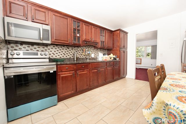 153 Cherry Hill Drive 2B, Bridgeport, CT 06606