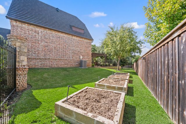 1700 Live Oak Lane, Southlake, TX 76092