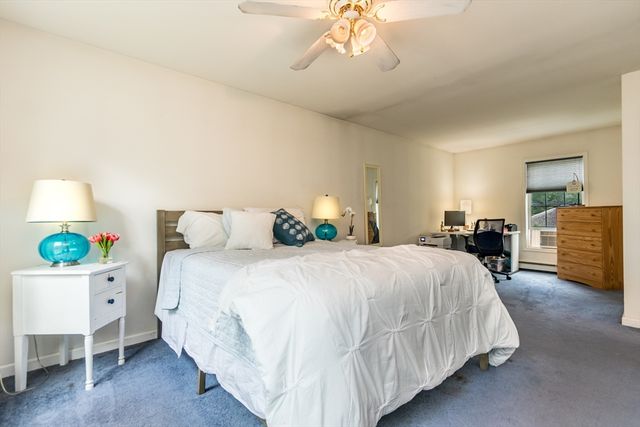 8 Hampden Rd, Falmouth, MA 02536
