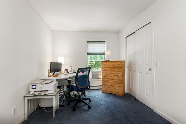 8 Hampden Rd, Falmouth, MA 02536