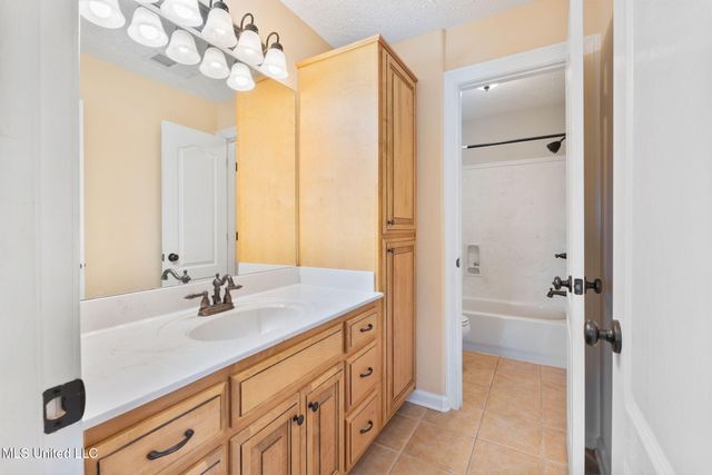 1765 Weatherby Drive, Hernando, MS 38632