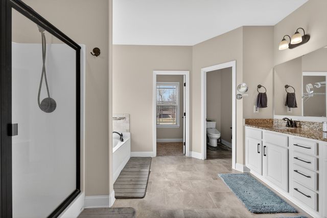 25 Knotting Hill Dr, Fayetteville, TN 37334