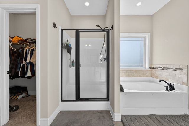 25 Knotting Hill Dr, Fayetteville, TN 37334