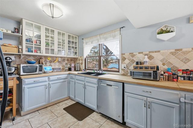 2842 Deliverance Drive, Colorado Springs, CO 80918