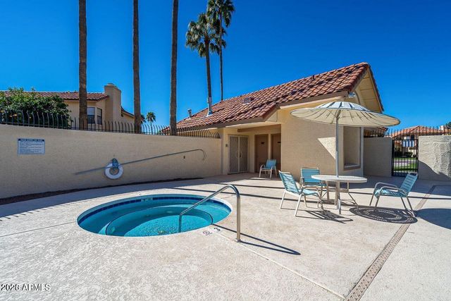 9145 E JENAN Drive, Scottsdale, AZ 85260