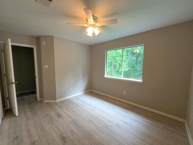 2106 Lexington Woods Drive, Spring, TX 77373