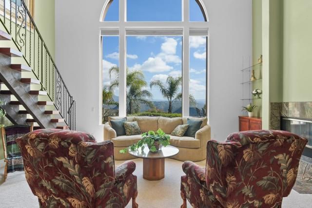 164 Dawn View Way, El Cajon, CA 92021