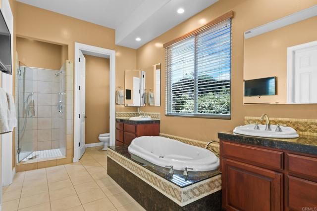 164 Dawn View Way, El Cajon, CA 92021