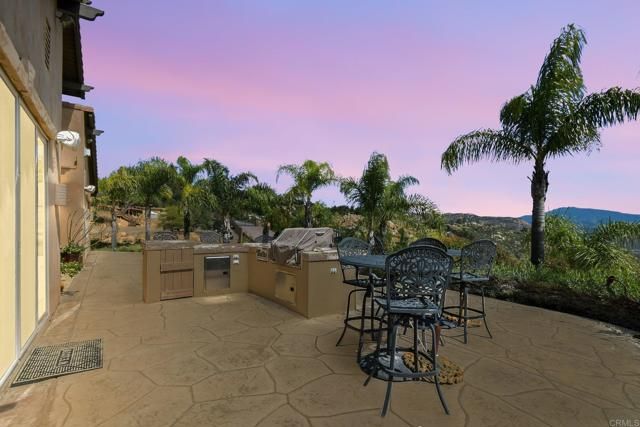 164 Dawn View Way, El Cajon, CA 92021