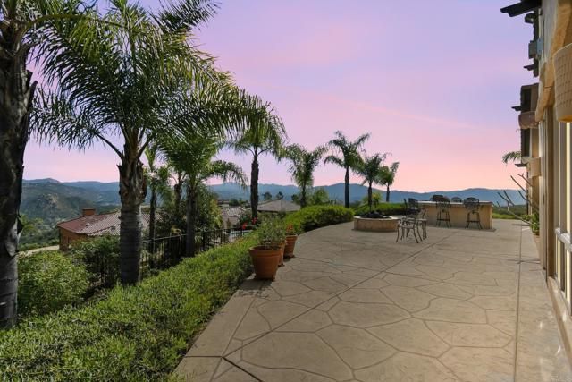 164 Dawn View Way, El Cajon, CA 92021