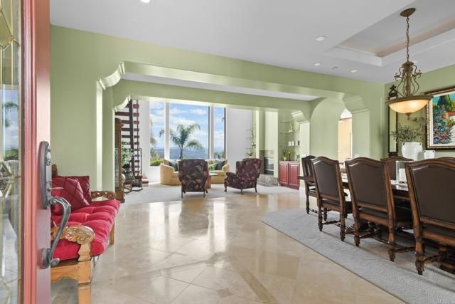 164 Dawn View Way, El Cajon, CA 92021