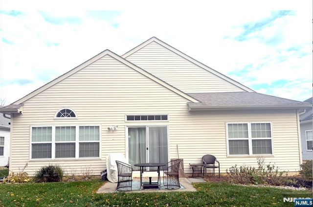 143 Valencia Drive, Monroe, NJ 08831