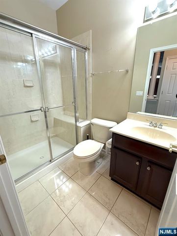 143 Valencia Drive, Monroe, NJ 08831