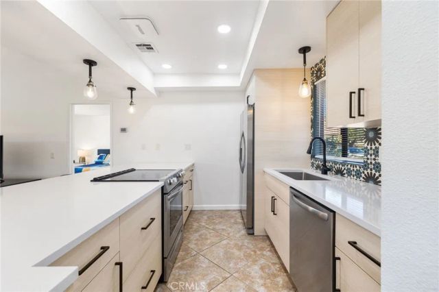 77247 Olympic, Palm Desert, CA 92211