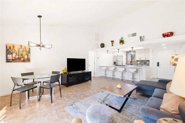 77247 Olympic, Palm Desert, CA 92211