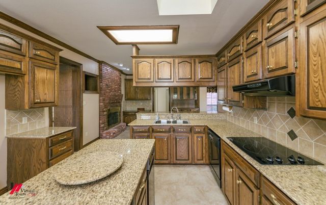 114 Sussex, Bossier City, LA 71111