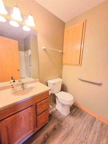 4810 NE Grove Lane, Ankeny, IA 50021