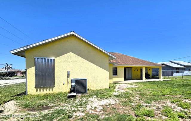 502 Davidson Street SE, Palm Bay, FL 32909