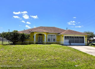 502 Davidson Street SE, Palm Bay, FL 32909