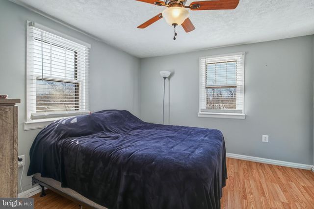 353 TURKEY KNOB RD, Quicksburg, VA 22847