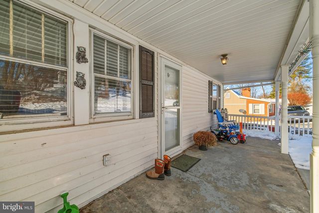 353 TURKEY KNOB RD, Quicksburg, VA 22847