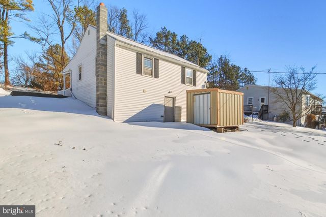 353 TURKEY KNOB RD, Quicksburg, VA 22847