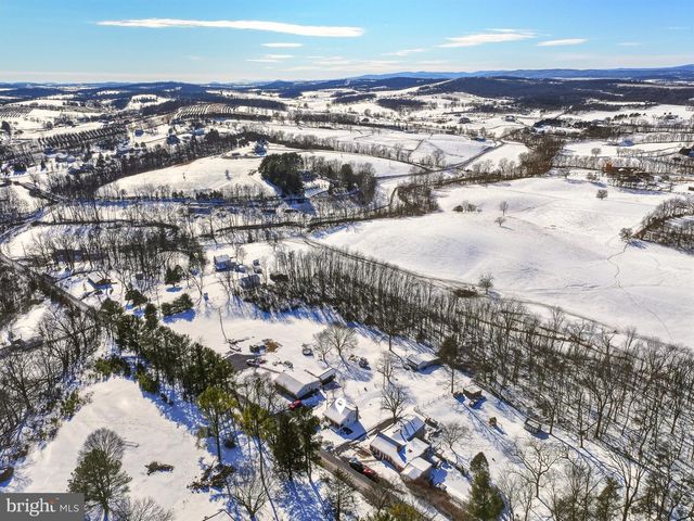 353 TURKEY KNOB RD, Quicksburg, VA 22847