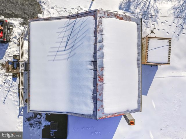 353 TURKEY KNOB RD, Quicksburg, VA 22847