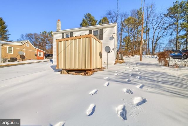 353 TURKEY KNOB RD, Quicksburg, VA 22847