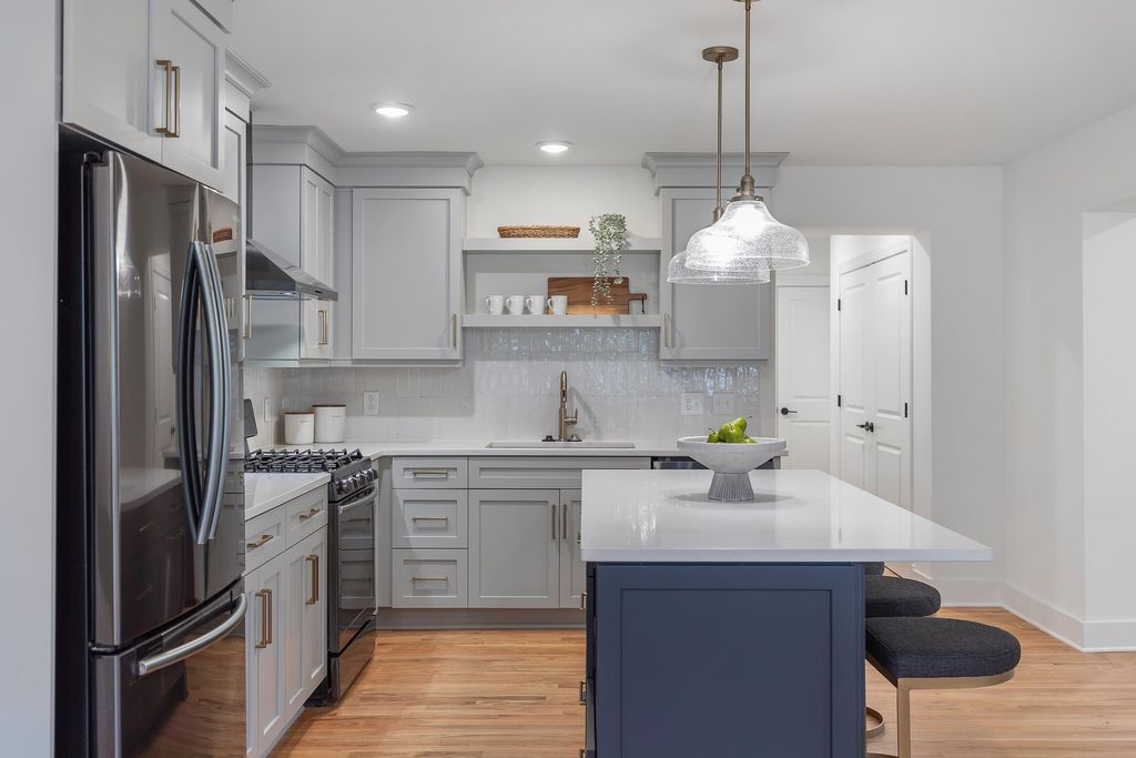 125 Plymouth Avenue, Charleston, SC 29412