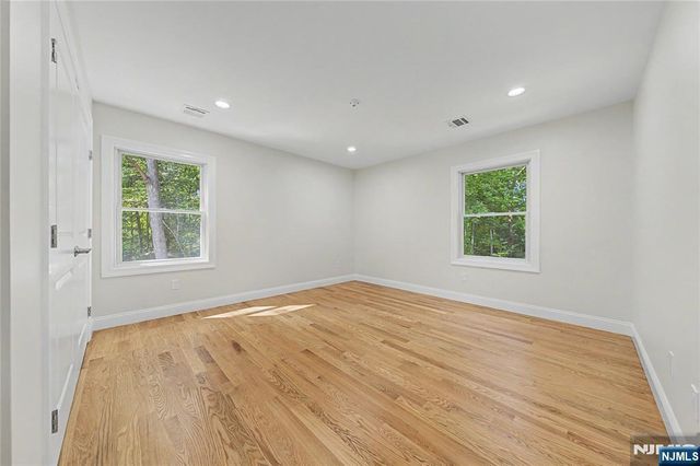 119 Stag Hill, Mahwah, NJ 07430