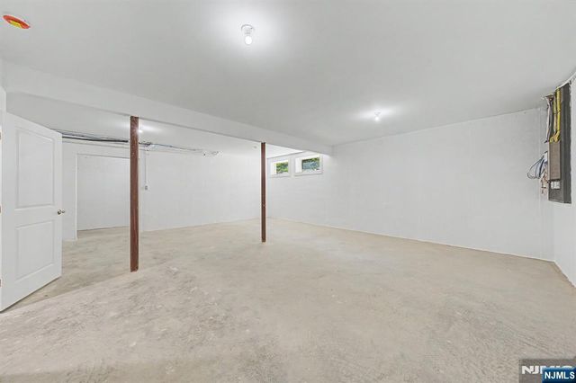 119 Stag Hill, Mahwah, NJ 07430