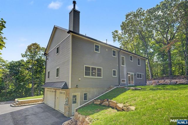 119 Stag Hill, Mahwah, NJ 07430