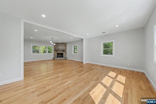 119 Stag Hill, Mahwah, NJ 07430