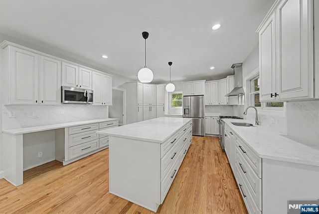 119 Stag Hill, Mahwah, NJ 07430