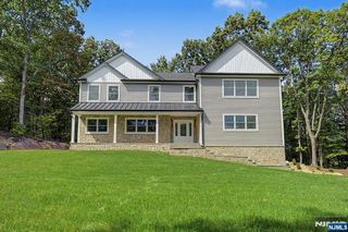119 Stag Hill, Mahwah, NJ 07430
