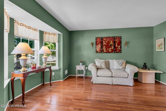 8 Colleen Way, Neptune Township, NJ 07753