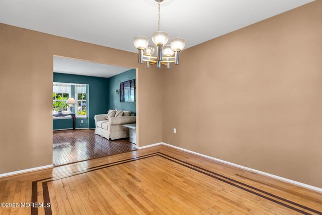 8 Colleen Way, Neptune Township, NJ 07753
