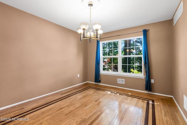 8 Colleen Way, Neptune Township, NJ 07753