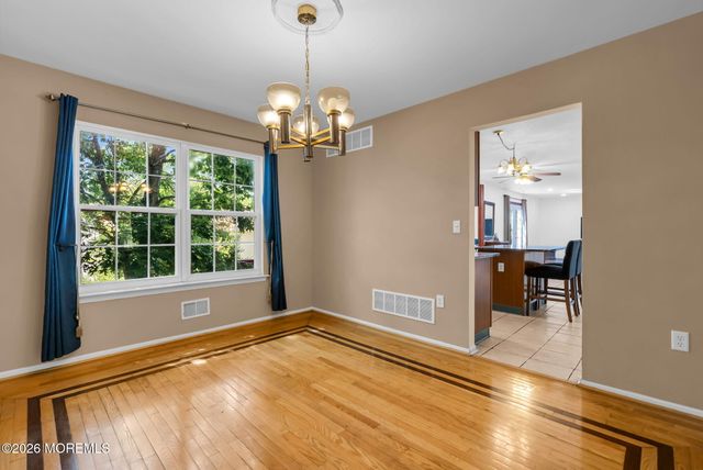 8 Colleen Way, Neptune Township, NJ 07753