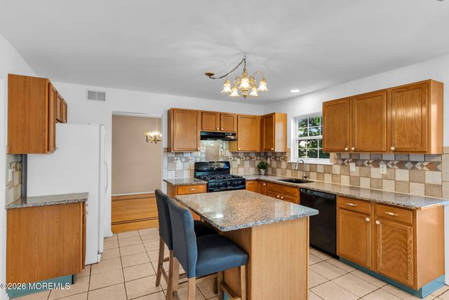 8 Colleen Way, Neptune Township, NJ 07753